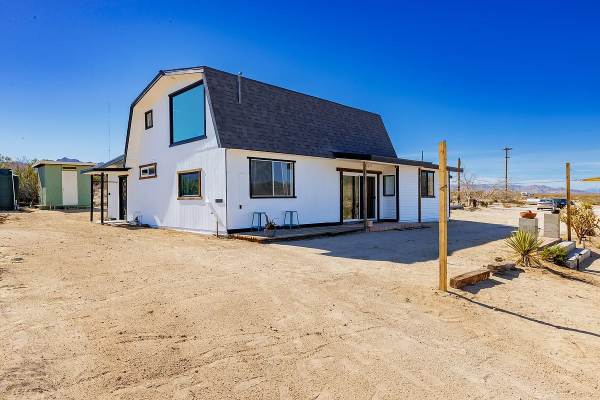 Building Photo - 6077 Mantonya Rd