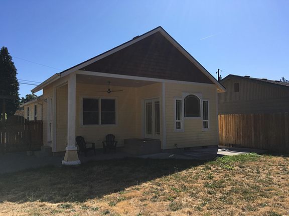 5th image of 1008 W 20th St #A
