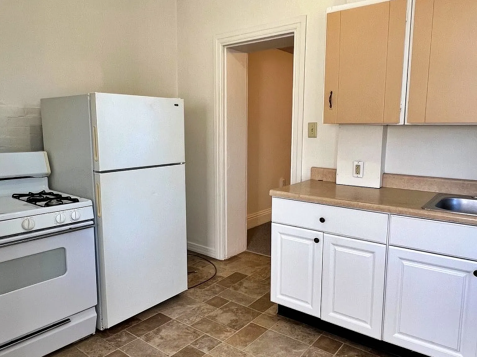 1 bed, $895 — Photo 3