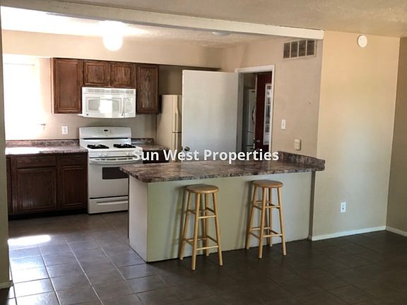 2nd image of 114 Harbour Ln