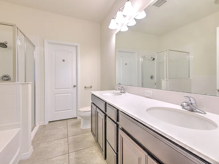 2111 Broadway View Ave — Photo 18
