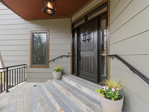 3rd image of 3315 Denada Path