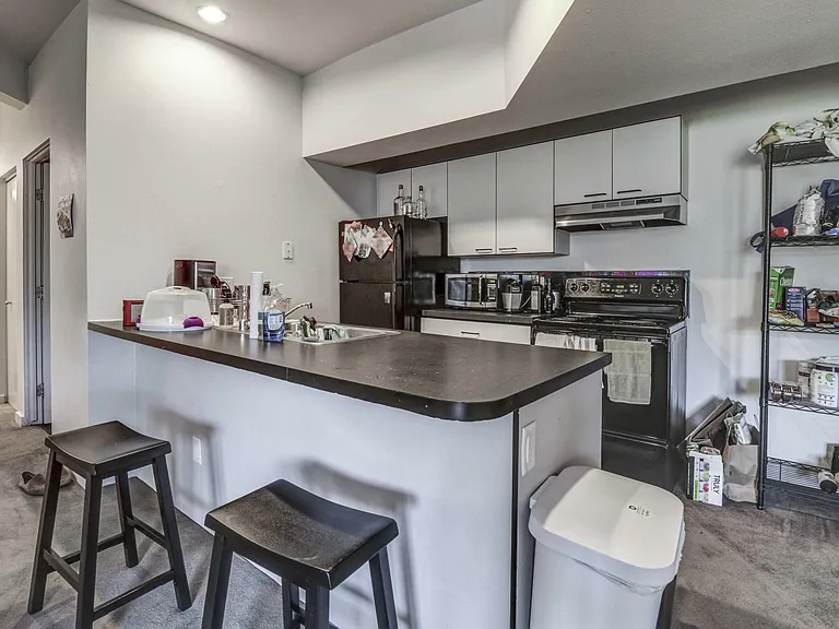 Wiedenbeck Warehouse Apartments — Photo 10