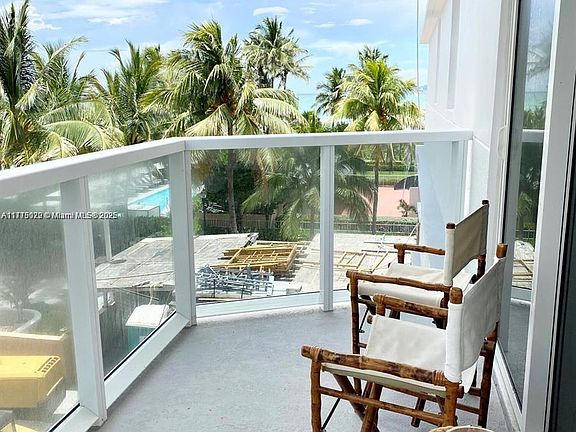 3rd image of 2401 Collins Ave #512A