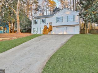 512 Bluff Ct, Woodstock, GA 30188