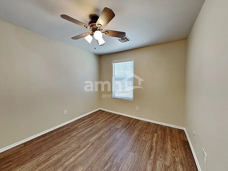 9454 W Virginia Ave — Photo 15
