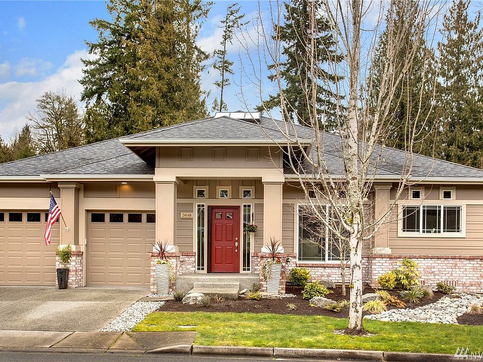 You found it!  Elegantly updated Cedar model home features wonderful entertaining opportunities.  Front yard landscaping has been refreshed allowing this beautiful home to shine.