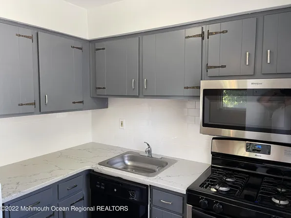 440 Cross Rd APT C4, Matawan, NJ 07747