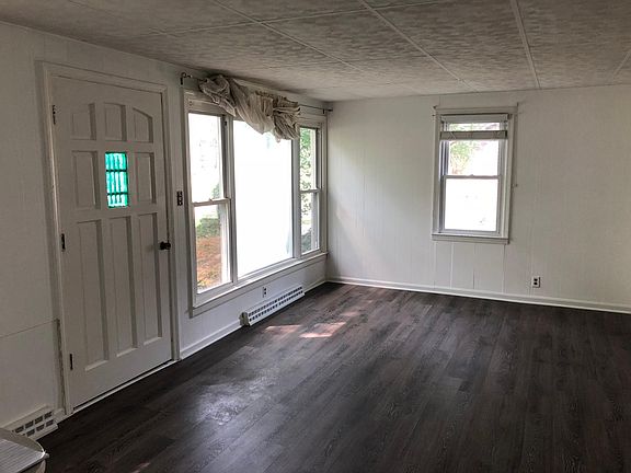 2nd image of 33480 Bostwick Pl