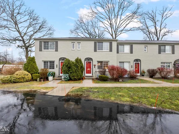 716 Graefield Ct, Birmingham, MI 48009