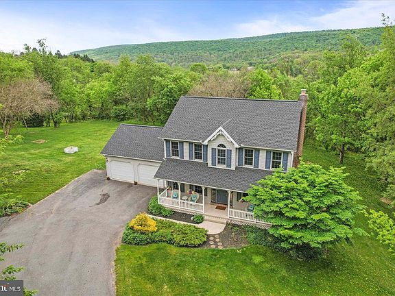 2nd image of 25 Spruce Rd
