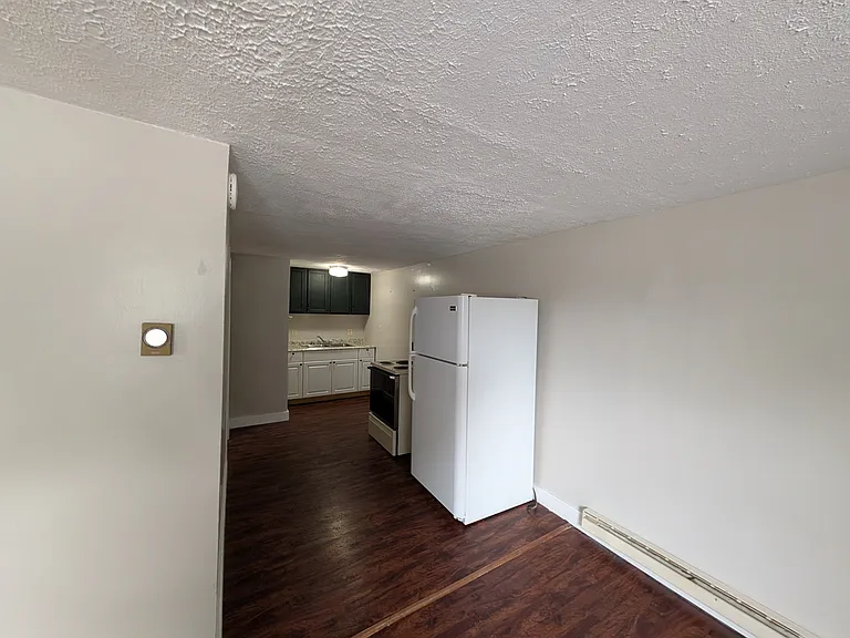 235 Maud Ave #1 — Photo 2