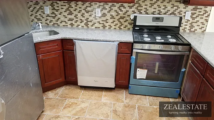 Rented by ZealEstate Group Inc | media 2