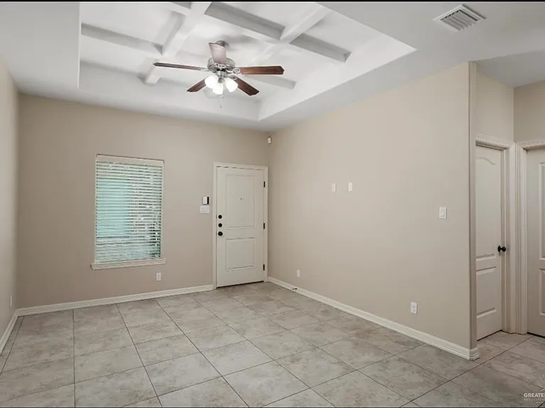 2608 E Garfield Ave — Photo 4
