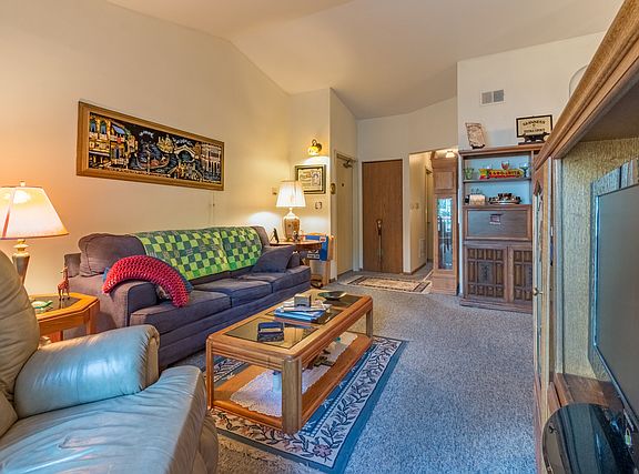 4th image of 1622 W Quail Ct Unit 6