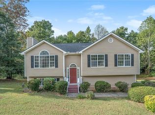 2320 Castle Royale Dr, Lawrenceville, GA 30043