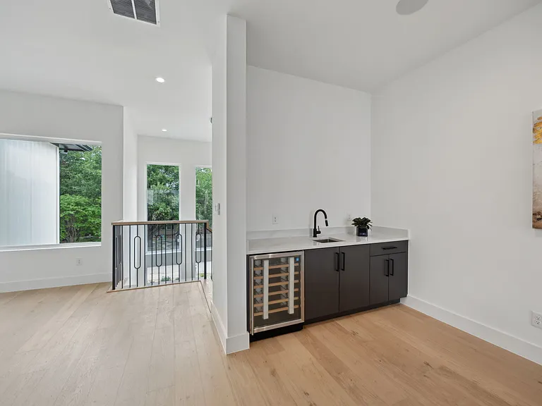 3815 Hawick Ln — Photo 23