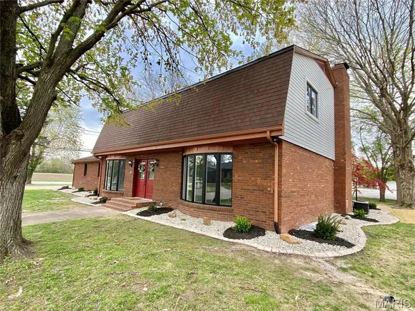 2344 Arnold Dr, Granite City, IL 62040