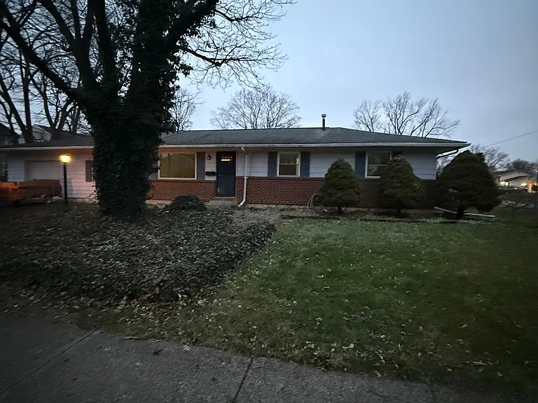 2275 Wadsworth Dr — Photo 1