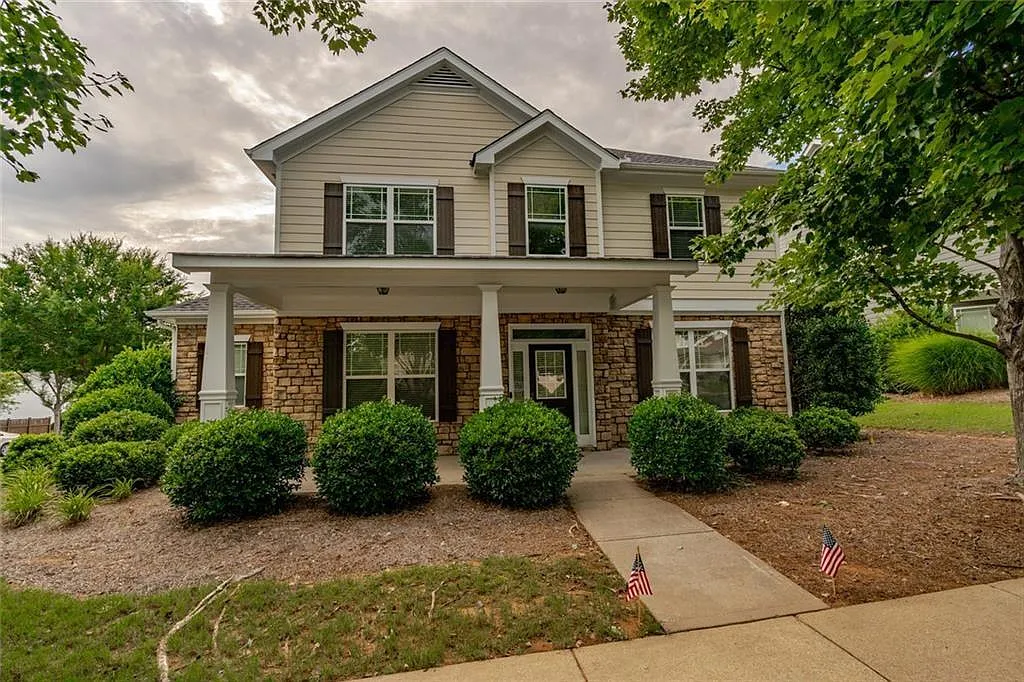 4 bed, 3.5 bath, 2713 sqft, $2,850 — Photo 3