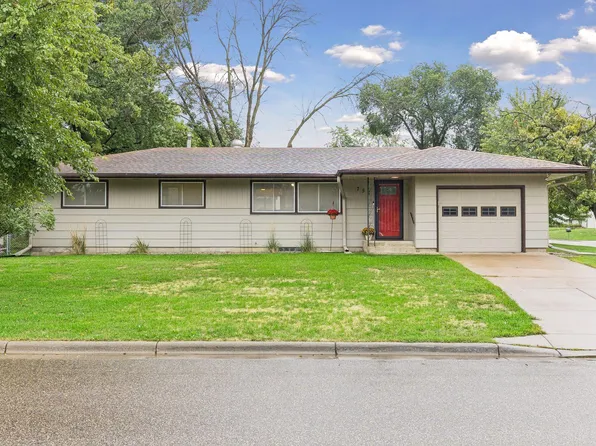 752 South St, Anoka, MN 55303
