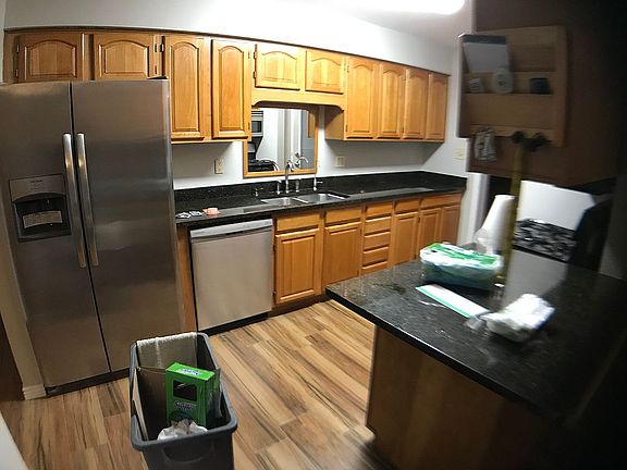 3rd image of 313 E Park Ave