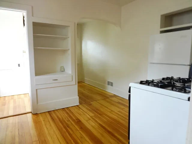 625 S Whitcomb St — Photo 4