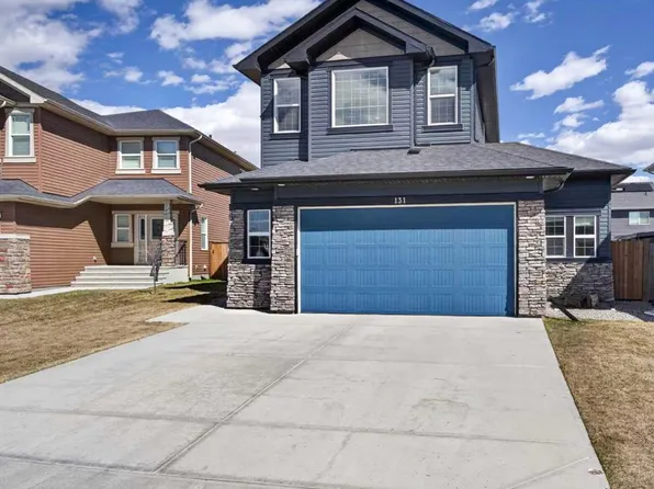 131 W Ravenscroft Close SE, Airdrie, AB T4A 0M1