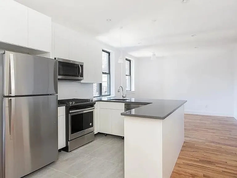 10 Westminster Rd #5D — Photo 1