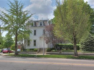 53 N Main St, London, OH 43140