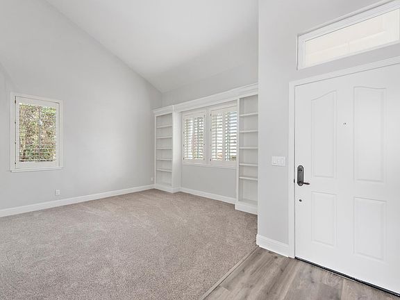 3rd image of 329 Spyglass Way
