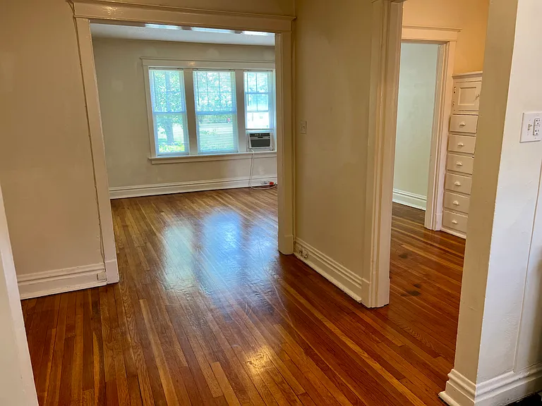 2429 Sutton Blvd #1S — Photo 11