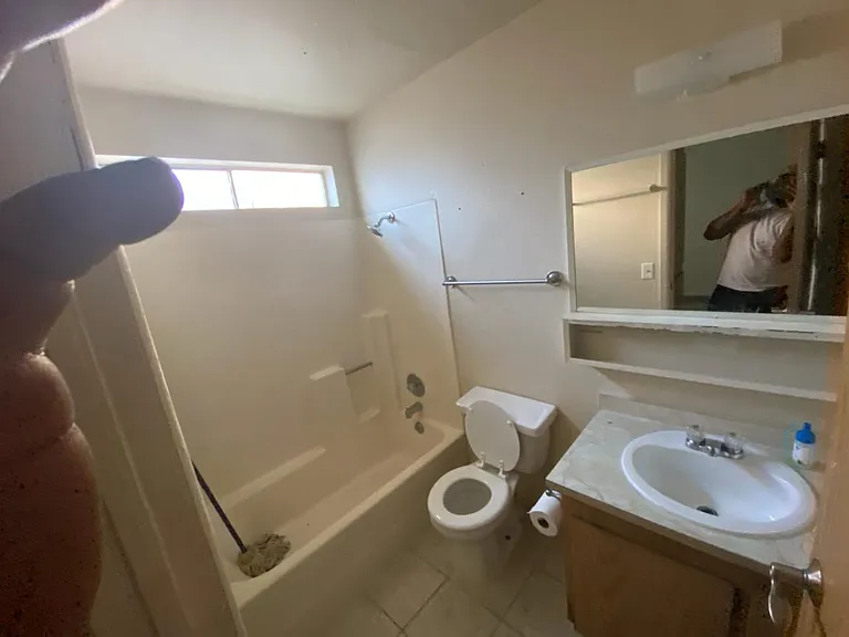 2412 Olive St #6 — Photo 5