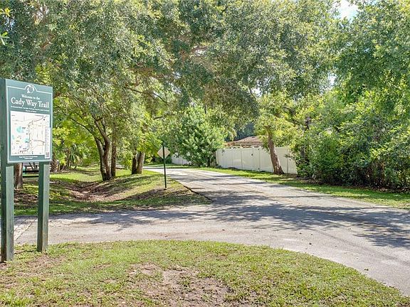 4th image of 434 Saint Dunstan Way #4