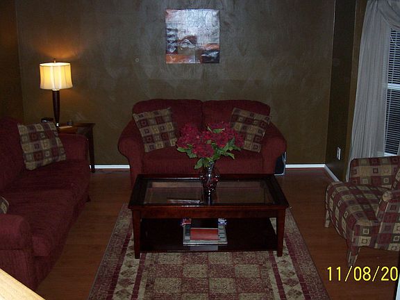 2nd image of 3208 Glastonbury Dr