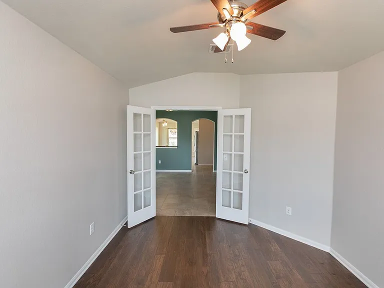 750 Tumlinson Fort Way — Photo 31
