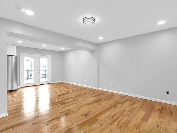 4th image of 5744 Burcale Dr