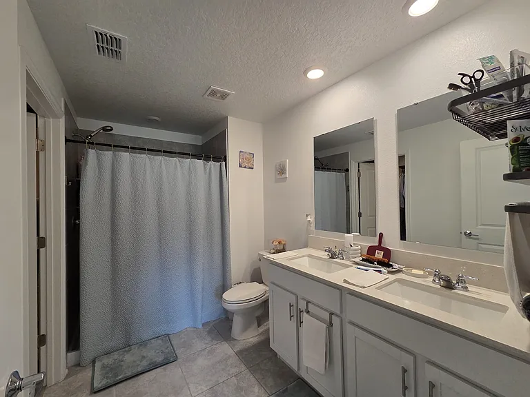 3949 Ambrose Ave — Photo 16
