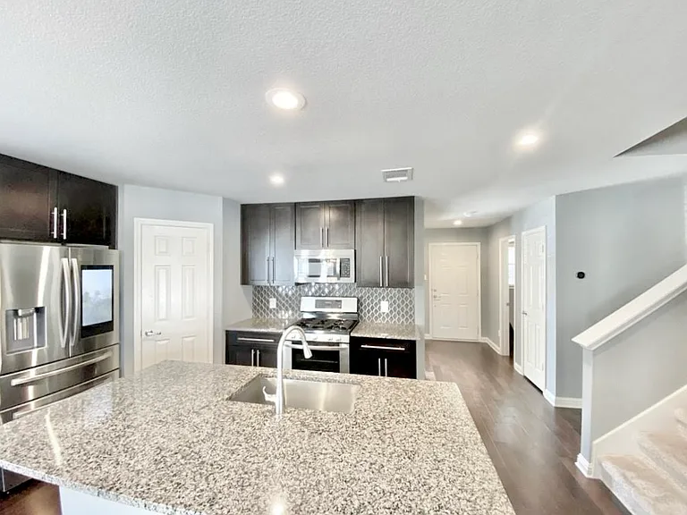 1812 Lost Maples Loop — Photo 10