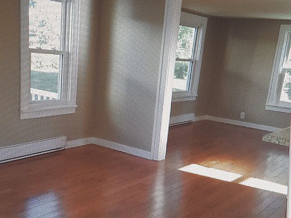 4th image of 173 Saratoga Ave