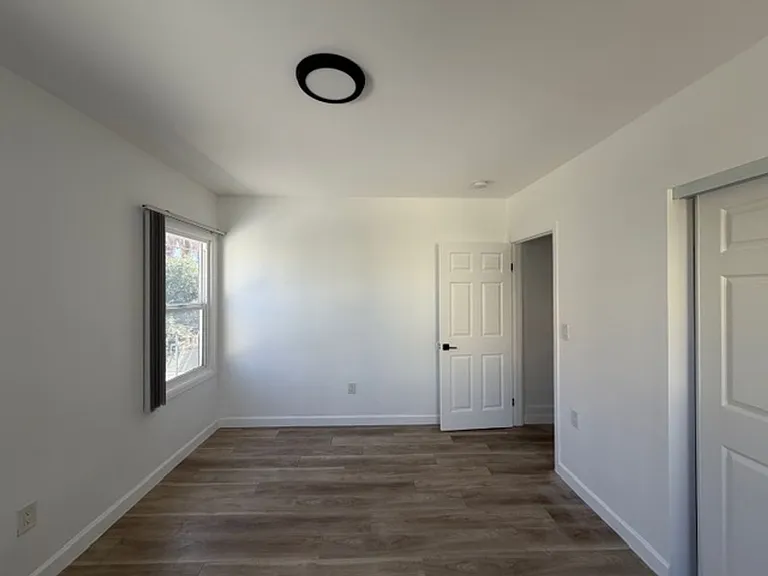 4705 Willowbrook Ave — Photo 61