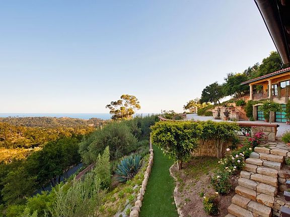 A Priovate Villa In Montecito