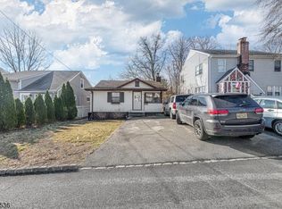 107 Hiawatha Blvd, Lake Hiawatha, NJ