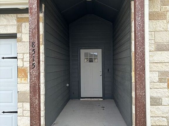 2nd image of 8515 Glade Dr