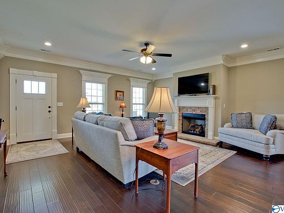 5th image of 4408 Lake Willow Blvd SE