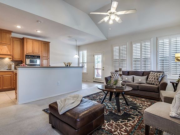 5th image of 2901 Cranston Pl