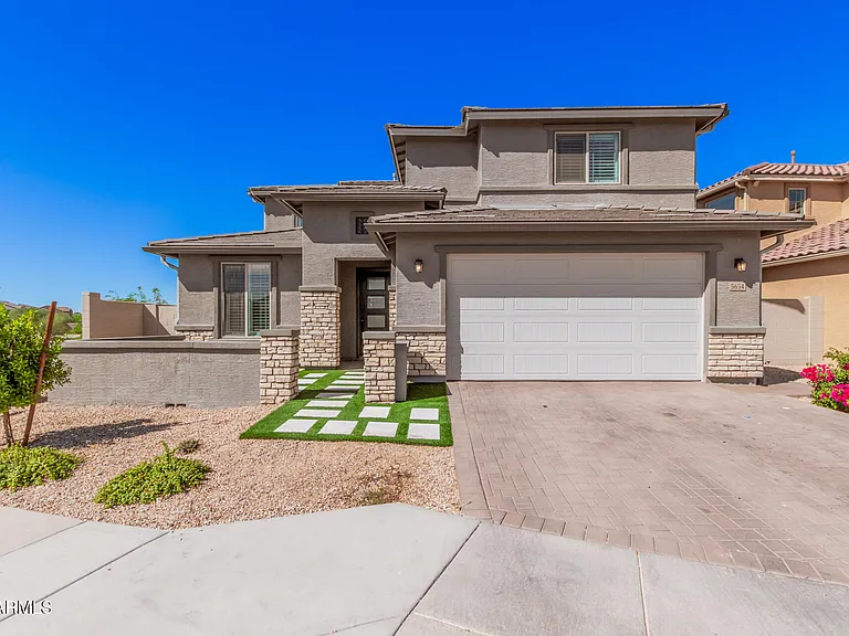 5654 N 88th Ln — Photo 1