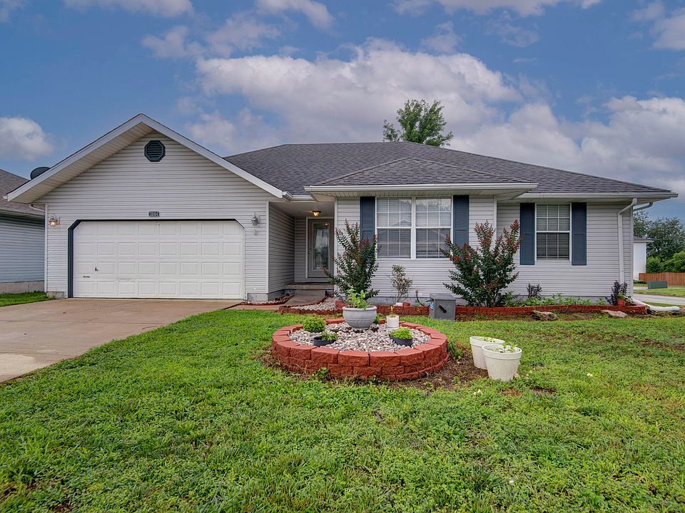 1st image of 3064 W Westchester Place