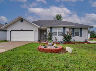 3064 W Westchester Pl, Springfield, MO 65810