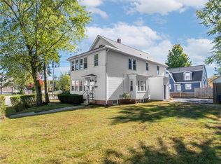 116 Bishop Ave, Rumford, RI 02916